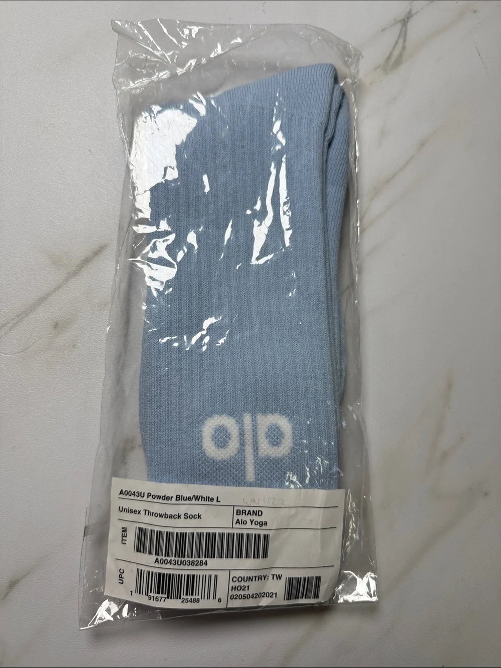 ALO Yoga Unisex Throwback Sock Powder Blue White Size L NWT Rare Discontinued